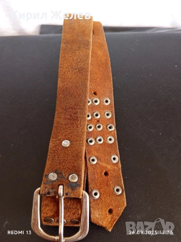 Винтидж кафяв кожен колан с капси и монети много красив 44288