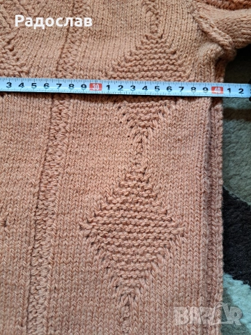 чисто нов ръчно плетен вълнен пуловер, снимка 4 - Пуловери - 53564175
