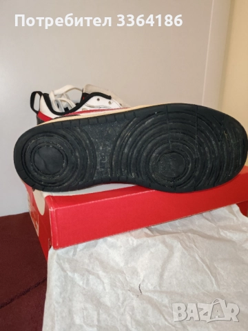 Използвани Nike със забележки , снимка 4 - Маратонки - 52676033