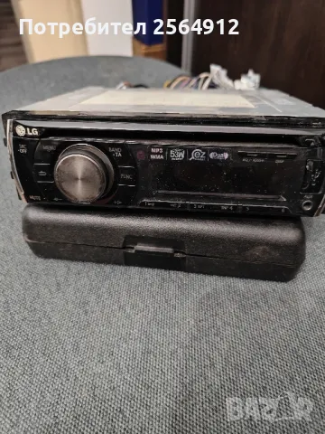 продавам cd player за кола на LG, снимка 1 - Аксесоари и консумативи - 49350803