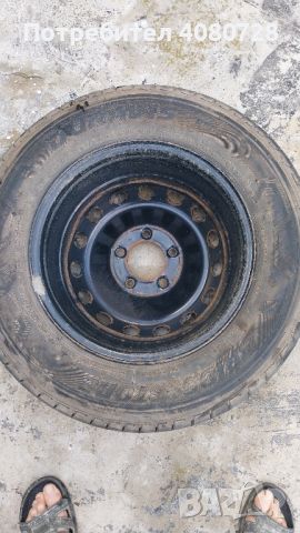 лятна гума за лекотоварен камион, снимка 2 - Гуми и джанти - 46418337