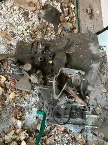 скоростна кутия Mazda Tribute 2.3 Ford Maverick 150кс ръчна, снимка 2 - Части - 53101913