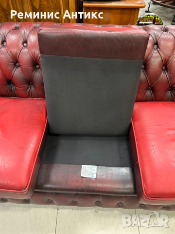 Честръфийлд диван тройка, цвят телешка кръв., снимка 2 - Дивани и мека мебел - 52591515