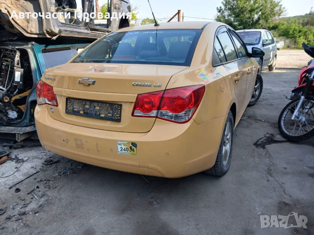 Chevrolet Cruze 1.6 16 V, 2010 г на части, снимка 5 - Автомобили и джипове - 51181306