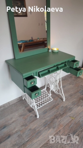 Дамски тоалетки с огледало SINGER, снимка 5 - Тоалетки - 52577671