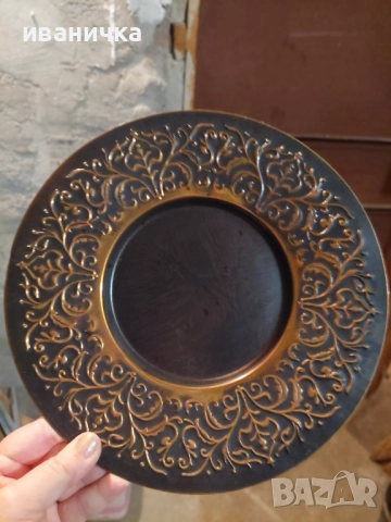 Продавам медни чинии за стена