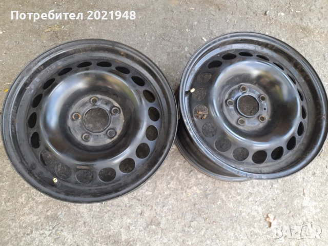 Продава две железни джанти,Ауди,централен отвор-66,5мм,16 цола