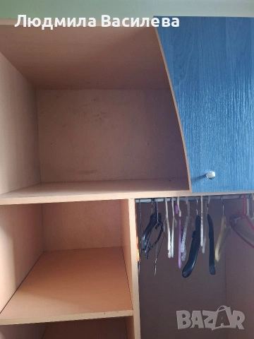 Продавам гардероб , практичен и запазен, снимка 5 - Гардероби - 54095261