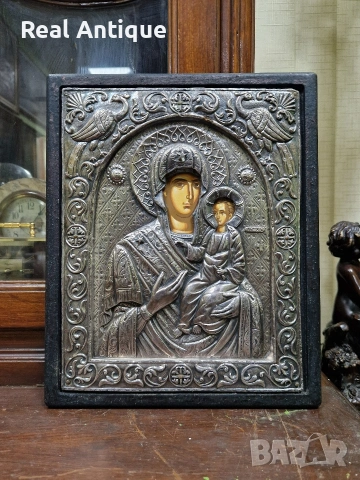Прекрасна антикварна сребърна икона със сертификат 