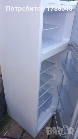 Хладилник с фризер, снимка 5 - Хладилници - 50498784