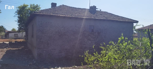 Къща с двор 1927кв.м, снимка 3 - Къщи - 50706670