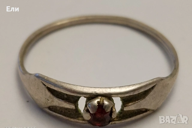 Пръстен.Диаметър 2см.