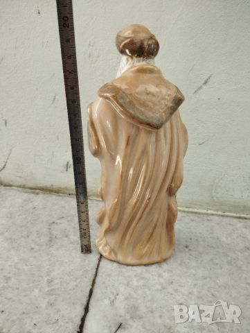 Керамичка статуетка, снимка 3 - Антикварни и старинни предмети - 46407168