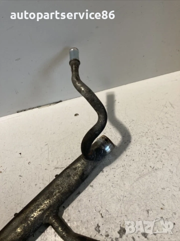 Маркуч за воден охладител за Volvo C70 2.4 Бензин (2008) , снимка 2 - Части - 54021356