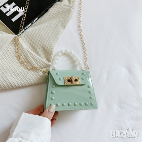 Малка силиконова дамска чанта с дръжка от перли, снимка 8 - Чанти - 45769598