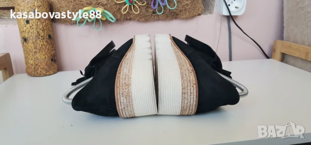 Обувки Laura Bellariva 38 н. Естествен велур , снимка 6 - Дамски ежедневни обувки - 54137799