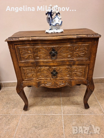 Скрин дъб с богата дърворезба 