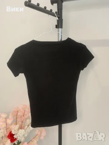 Тениска Guess размер М, подходяща S-XS, снимка 8 - Тениски - 50203314