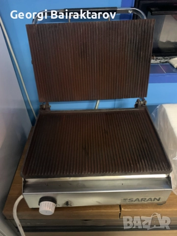 Продавам професионален тостер 
