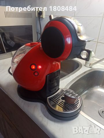 Кафе машина Крупс за капсули Долче Густо, работи перфектно и прави страхотно кафе с каймак , снимка 4 - Кафемашини - 45179186