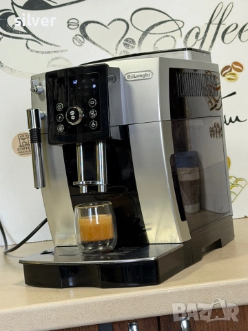 Кафемашина кафе автомат delonghi magnifica S с гаранция
