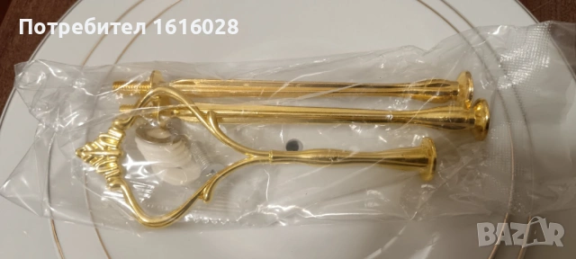 Нов порцеланов поднос - стойка за мъфини,сладки,бонбони и др. на три нива., снимка 3 - Аксесоари за кухня - 53962021