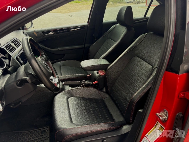 VW Jetta GLI 2.0 TSI 211hpFACELIFT/DSG/99km/Keyless/TOP/ЛЮК/ЕВРО6, снимка 11 - Автомобили и джипове - 53784123