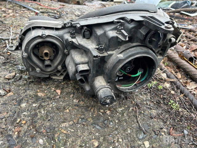 десен фар Mercedes W211 ксенон , снимка 3 - Части - 53695188