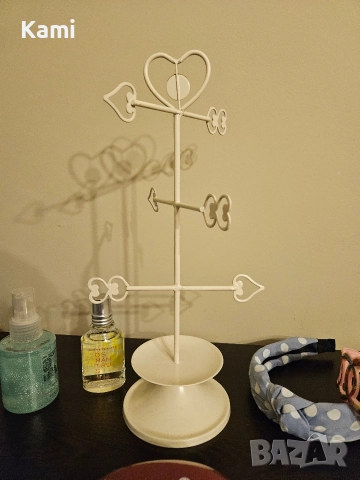 Парфюми води, стойка за бижута и др. , снимка 2 - Други - 52837623