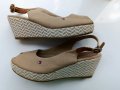 Томму Hilfiger бежови сандали от плат+ подарък тениска MSCH, снимка 5