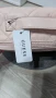 Козметична чантичка Guess, снимка 2