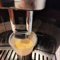 Продавам нова кафе машина Delonghi Magnifica Evo, снимка 5 - Кафемашини - 45530310