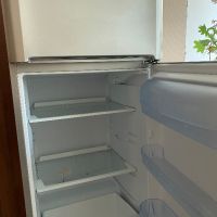 Продавам Хладилник INDESIT (Индезит), снимка 3 - Хладилници - 45093357