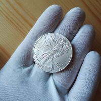 Оригинална сребърна монета American Eagle 2023 инвестиционна 1 тройунция, снимка 5 - Колиета, медальони, синджири - 45425730