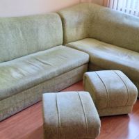 Разтегателен диван с табуретки, снимка 1 - Дивани и мека мебел - 45891634