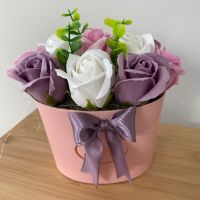 Ръчно декорирани сапунени рози в кутии за 8 март-Свети Валентин-подарък цветя, снимка 3 - Изкуствени цветя - 43973959