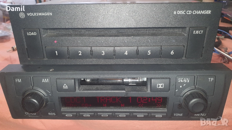 Audi  радио с известен код и CD чеинджър 6 диска, снимка 1