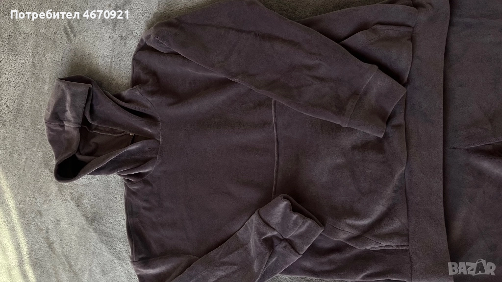 Дамски костюм размер  S-M, снимка 1