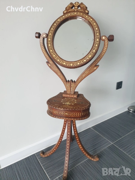 Стара индийска дървена тоалетка-кутия с огледало/инкрустации от слонова кост/113см, снимка 1