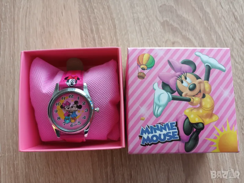Часовник Мики Маус, Мини Маус, детски часовник в кутия, снимка 1
