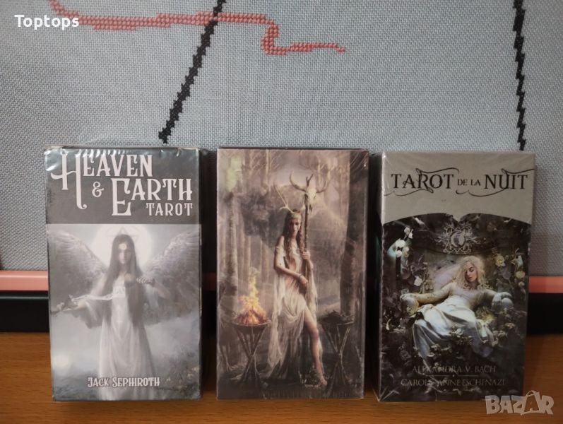 Tаро карти: Runic Tarot & Heaven and Earth Tarot & Tarot de la Nuit, снимка 1