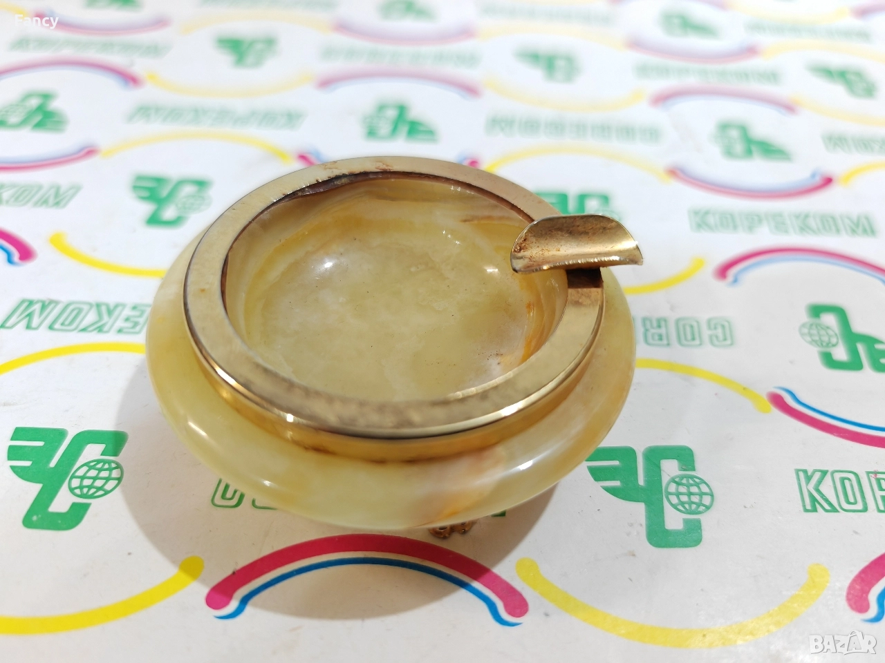 Страхотен малък мраморен пепелник, снимка 1