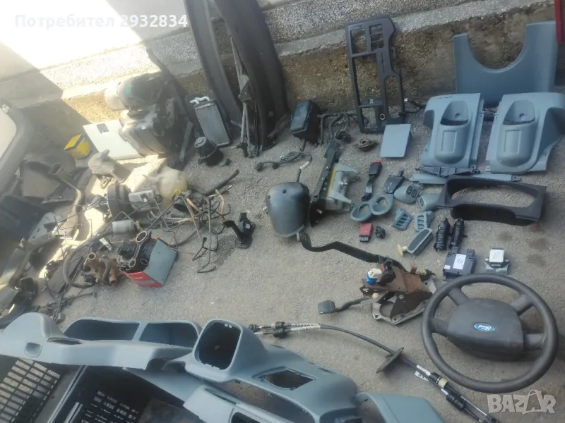 части за Форд транзит ляв и десен волан , снимка 1