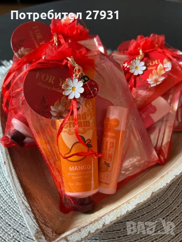 Козметика, снимка 2 - Комплекти и лотове - 53440589