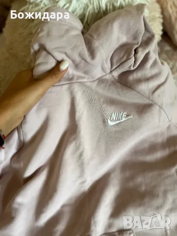 Nike hoodie, снимка 1 - Спортни екипи - 46968997