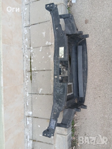 Маска за фарове и радиатор от Фолксваген Голф 3, снимка 2 - Части - 53682065