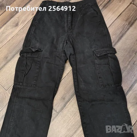 продавам дамски панталон на Bershka , снимка 2 - Панталони - 47199371