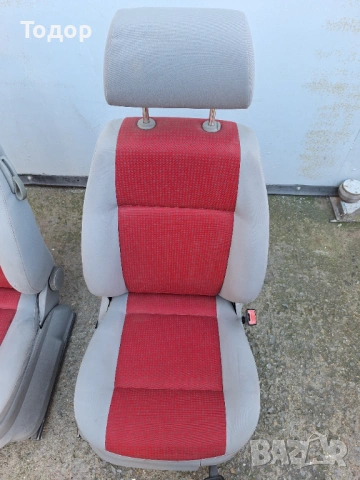 Седалки , снимка 2 - Части - 53267078