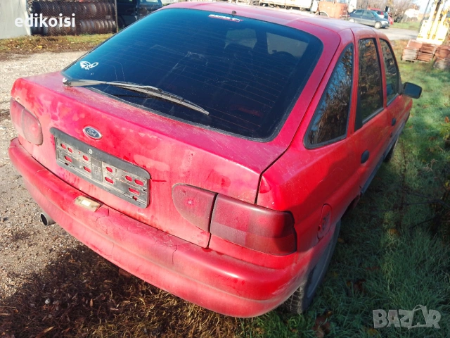 Форд Ескорт 1.8ТД на части, снимка 4 - Автомобили и джипове - 53208334