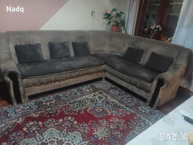 Диван , снимка 2 - Дивани и мека мебел - 52872900